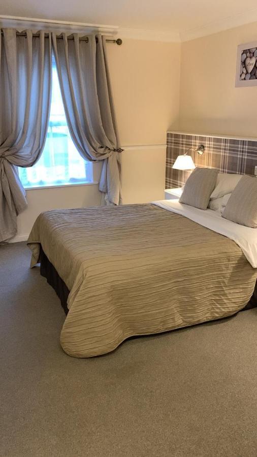 Hunters Meet Hotell Hatfield Heath Eksteriør bilde