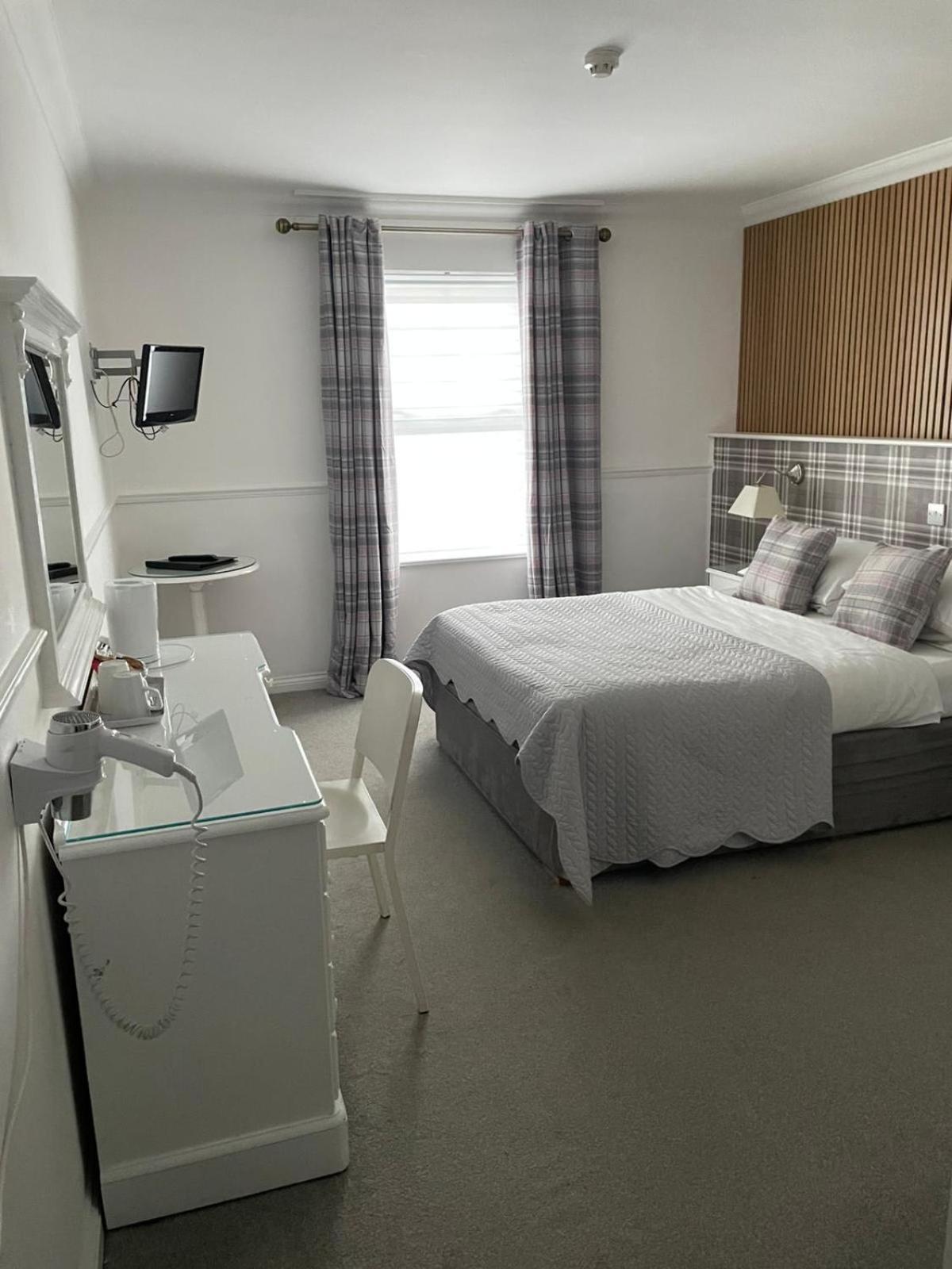 Hunters Meet Hotell Hatfield Heath Eksteriør bilde