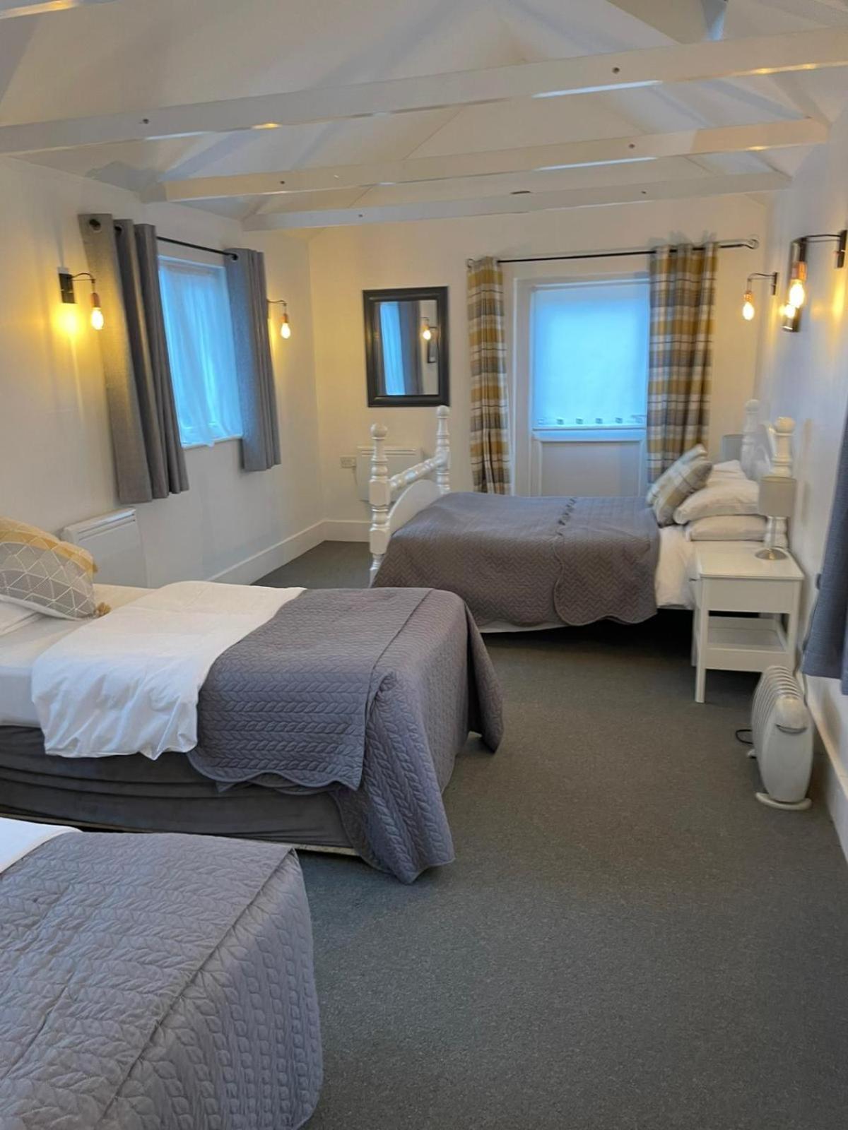 Hunters Meet Hotell Hatfield Heath Eksteriør bilde