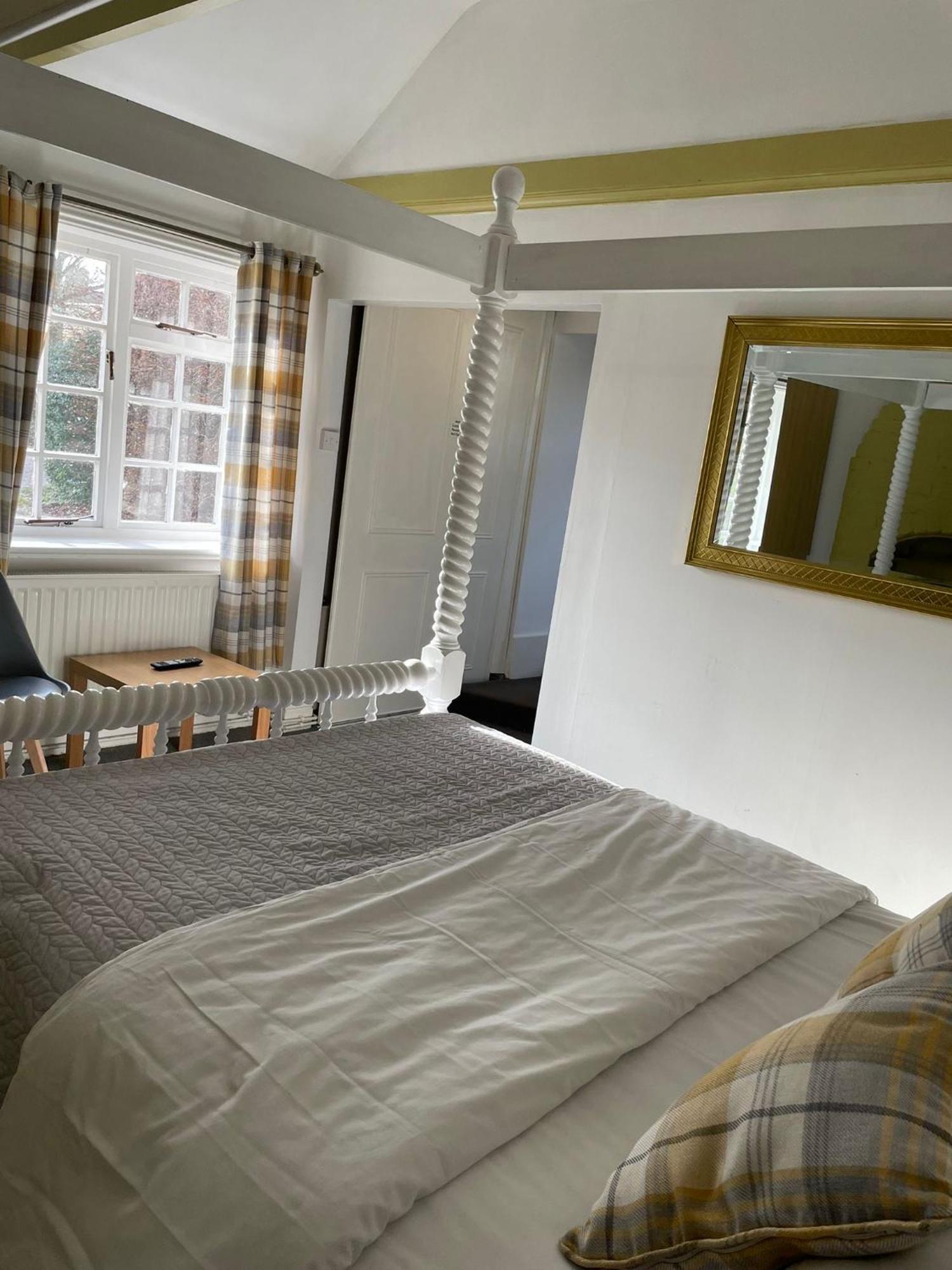 Hunters Meet Hotell Hatfield Heath Eksteriør bilde