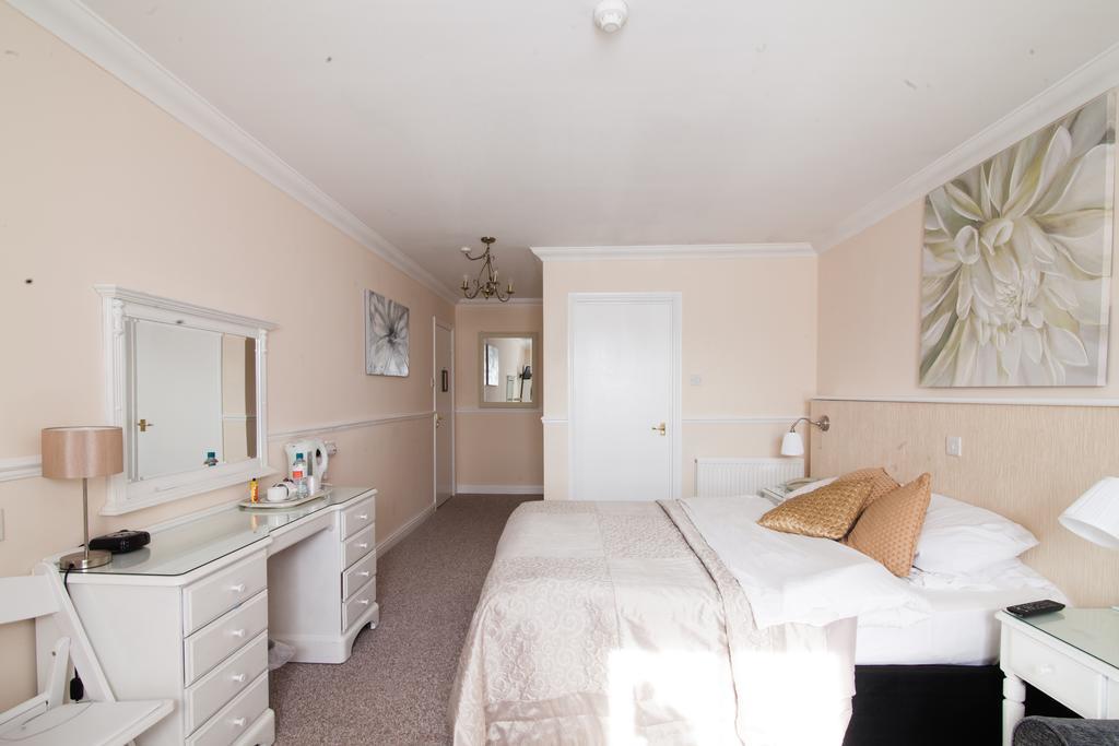 Hunters Meet Hotell Hatfield Heath Eksteriør bilde