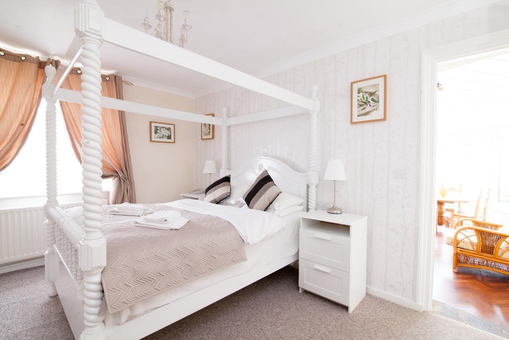 Hunters Meet Hotell Hatfield Heath Eksteriør bilde